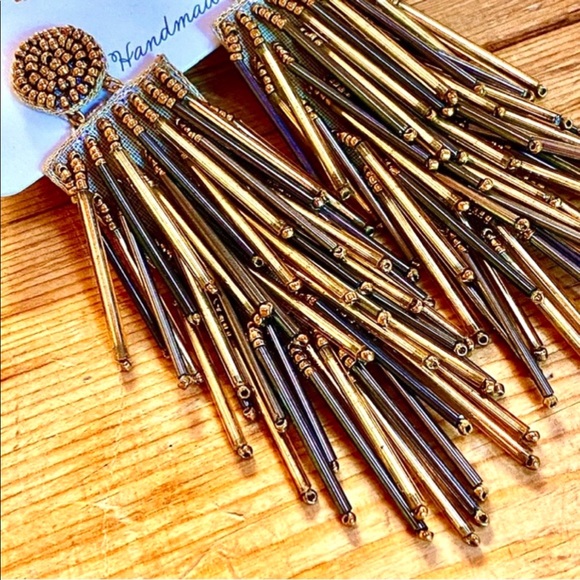 🌺🎉HP🎉🌺 NWT Deepa Beaded Gold Statement Earrings - Picture 3 of 16